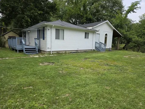 2709 North River Isle Road Momence IL 60954