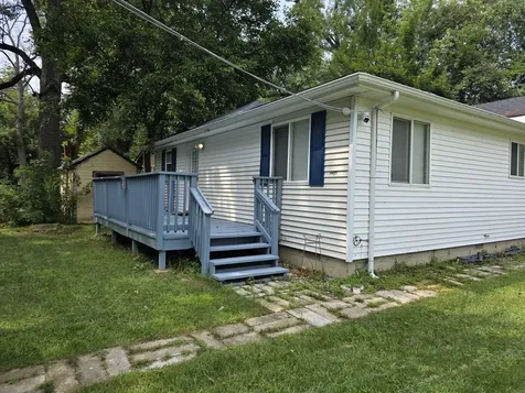 2709 North River Isle Road Momence IL 60954