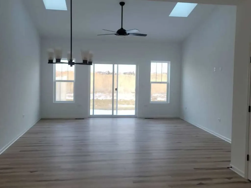 2157 Sky Harbor Drive New Lenox IL 60451
