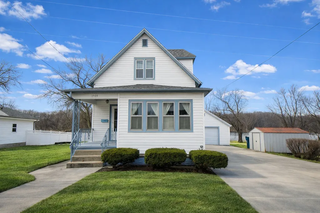 1903 West First Street Dixon IL 61021