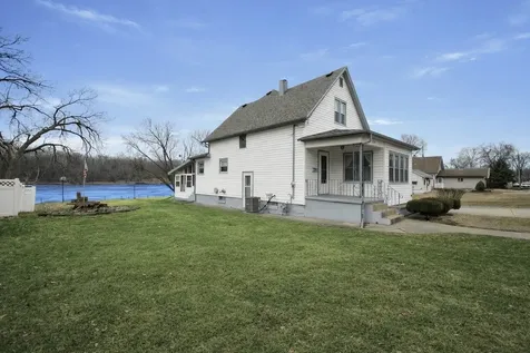 1903 West First Street Dixon IL 61021