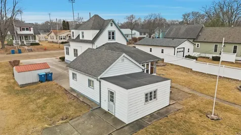 1903 West First Street Dixon IL 61021