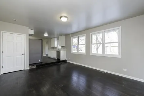 821 12TH Street North Chicago IL 60064