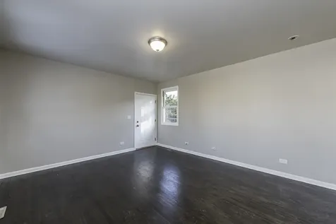 821 12TH Street North Chicago IL 60064