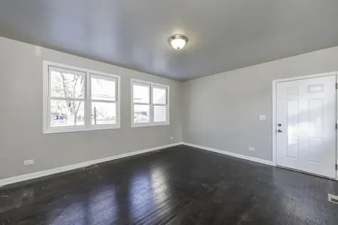 821 12TH Street North Chicago IL 60064