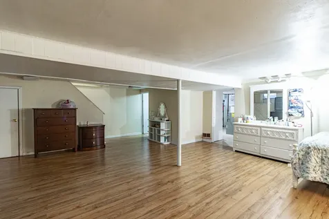 1054 Broadmoor Place Deerfield IL 60015