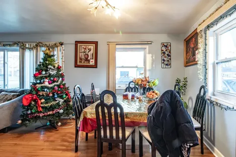 1054 Broadmoor Place Deerfield IL 60015