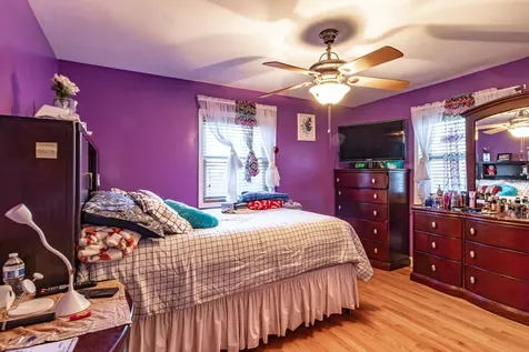 1054 Broadmoor Place Deerfield IL 60015