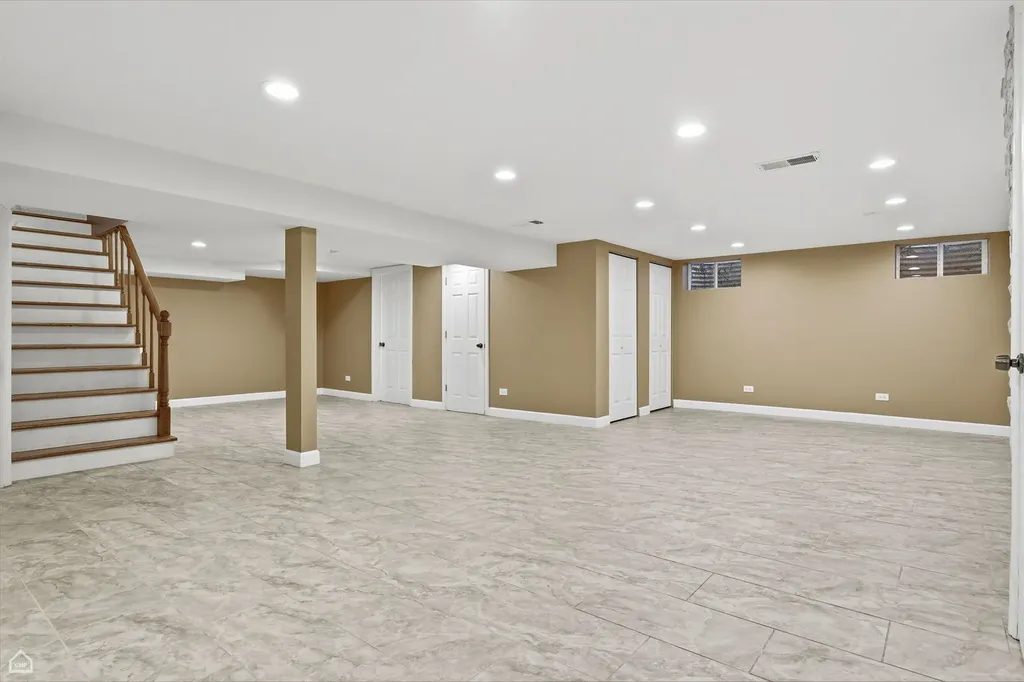 6310 North La Crosse Avenue Chicago IL 60646