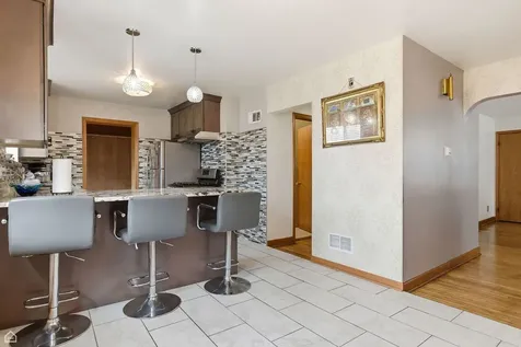 6310 North La Crosse Avenue Chicago IL 60646