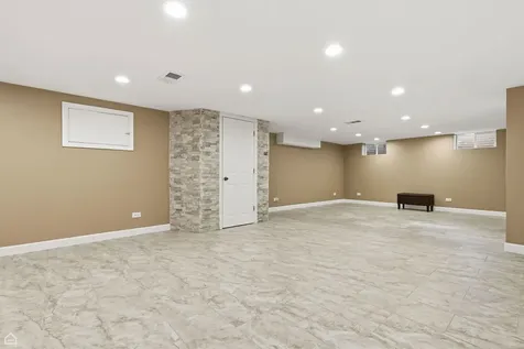 6310 North La Crosse Avenue Chicago IL 60646