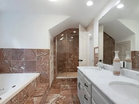 1850 North Mulford Road Rockford IL 61107