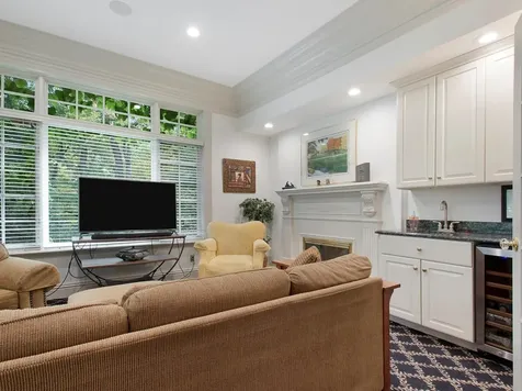 1850 North Mulford Road Rockford IL 61107