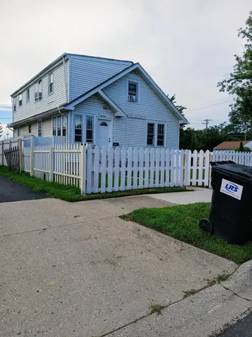 1919 16TH Street North Chicago IL 60064