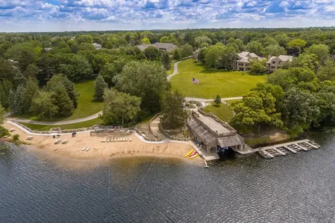787 Oak Hill Road Lake Barrington IL 60010