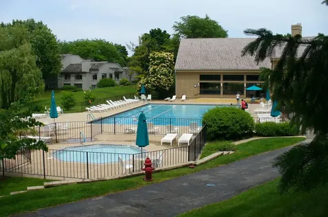 787 Oak Hill Road Lake Barrington IL 60010