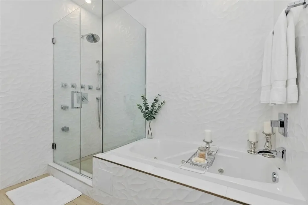 4038 North Western Avenue Chicago IL 60618