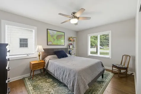 1321 Cumberland Circle E Elk Grove Village IL 60007