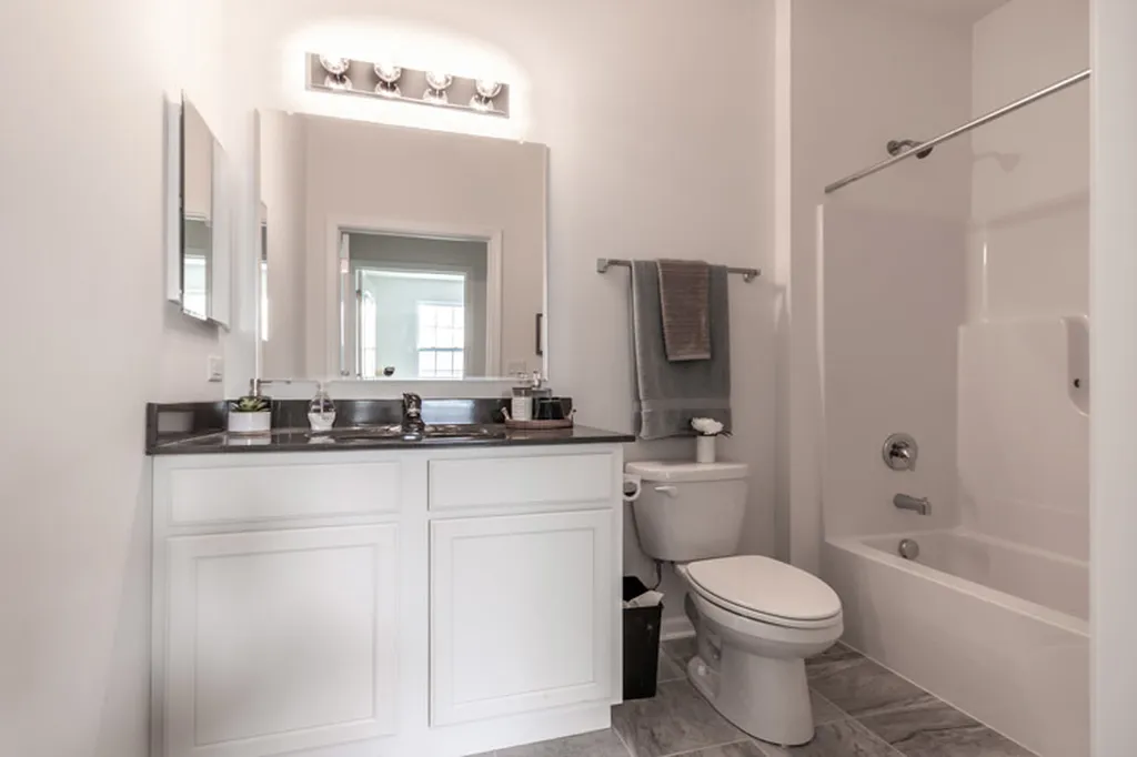 454 Ridge Lane Bolingbrook IL 60440