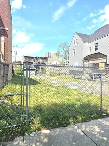 1524 East Marquette Road Chicago IL 60637