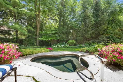 701 East Center Avenue Lake Bluff IL 60044