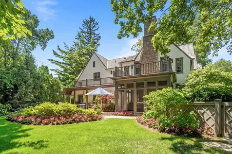 701 East Center Avenue Lake Bluff IL 60044