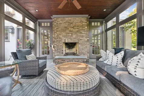 701 East Center Avenue Lake Bluff IL 60044