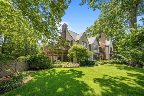 701 East Center Avenue Lake Bluff IL 60044