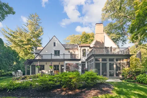 701 East Center Avenue Lake Bluff IL 60044