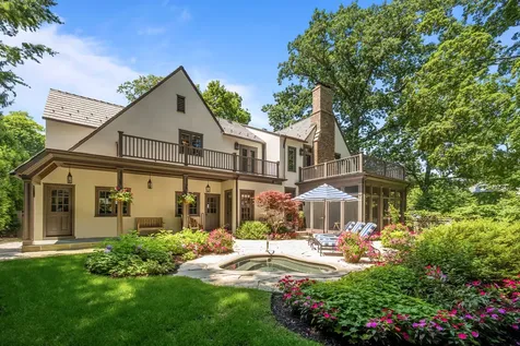 701 East Center Avenue Lake Bluff IL 60044