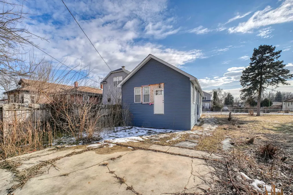 1020 West 104th Place Chicago IL 60643