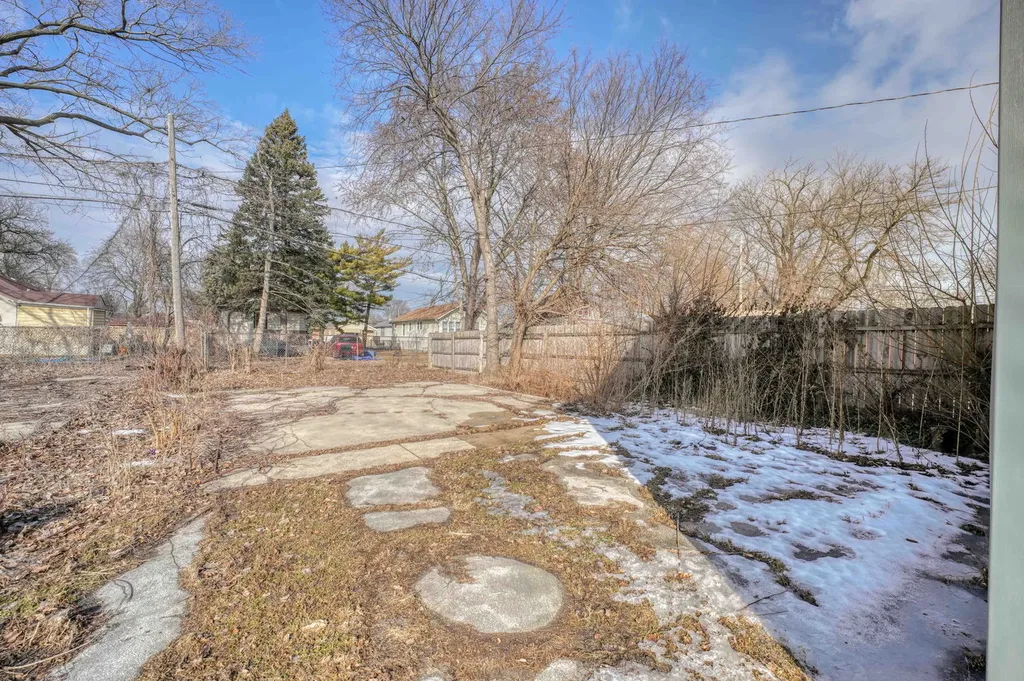 1020 West 104th Place Chicago IL 60643