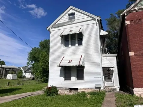 916 & 922 North 8th Street Quincy IL 62301