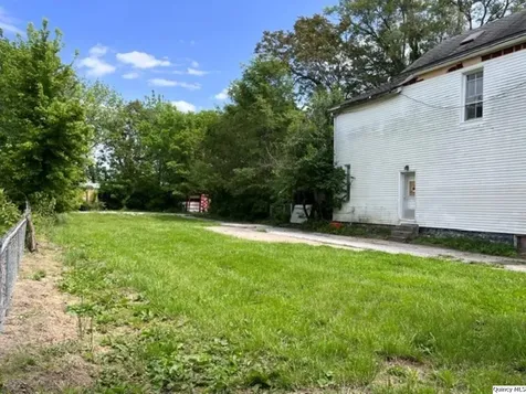 916 & 922 North 8th Street Quincy IL 62301