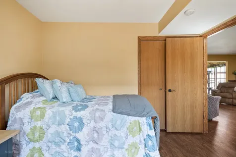 19813 Clare Drive Tinley Park IL 60487