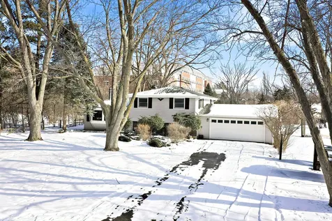 8 East Rollins Road Round Lake Beach IL 60073