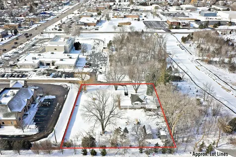 8 East Rollins Road Round Lake Beach IL 60073