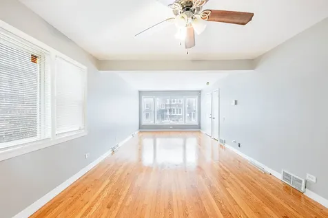 7637 South Essex Avenue Chicago IL 60649