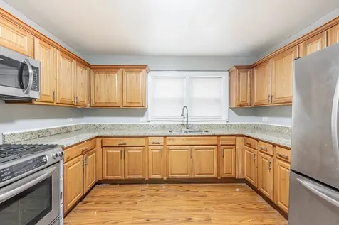 7637 South Essex Avenue Chicago IL 60649