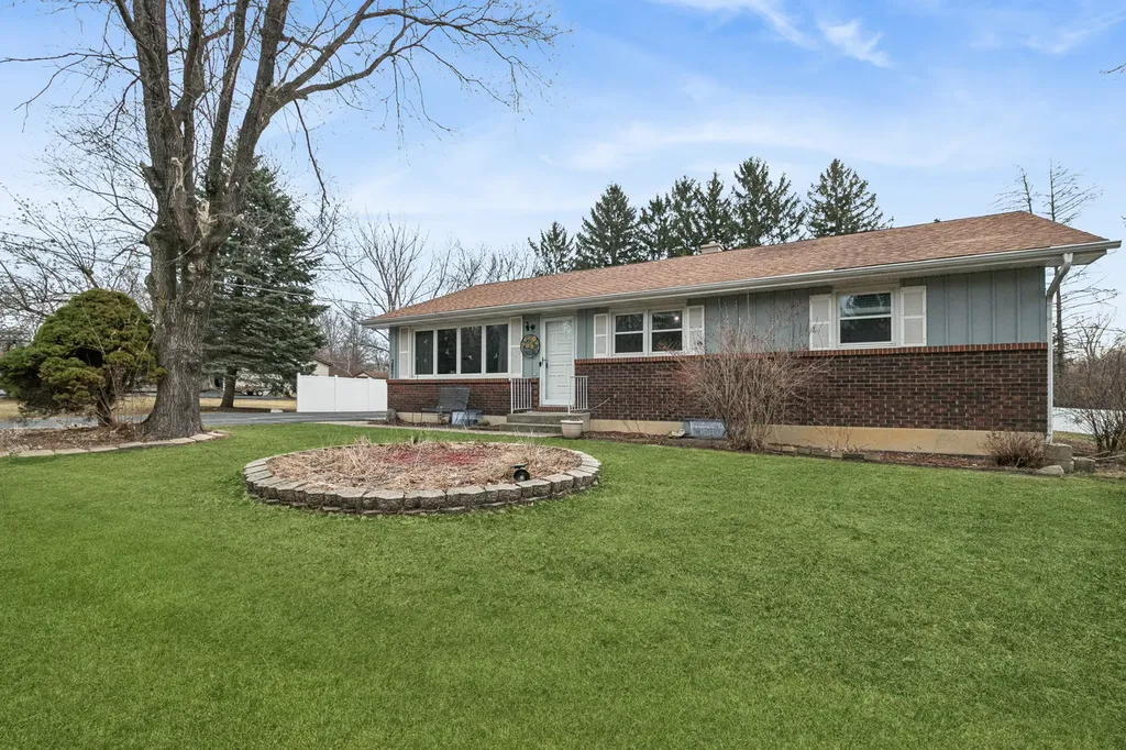 3821 Cheyenne Road Gurnee IL 60031