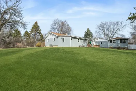 3821 Cheyenne Road Gurnee IL 60031