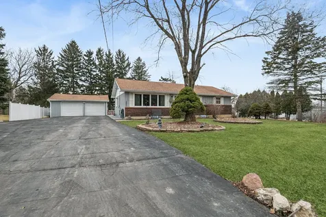 3821 Cheyenne Road Gurnee IL 60031