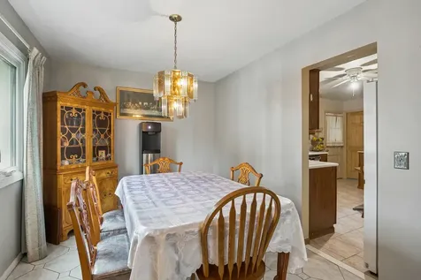 3821 Cheyenne Road Gurnee IL 60031