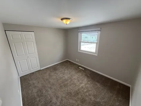 636 Jefferson Avenue Carpentersville IL 60110