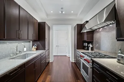 118 East Erie Street Chicago IL 60611