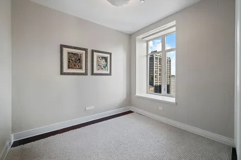 118 East Erie Street Chicago IL 60611