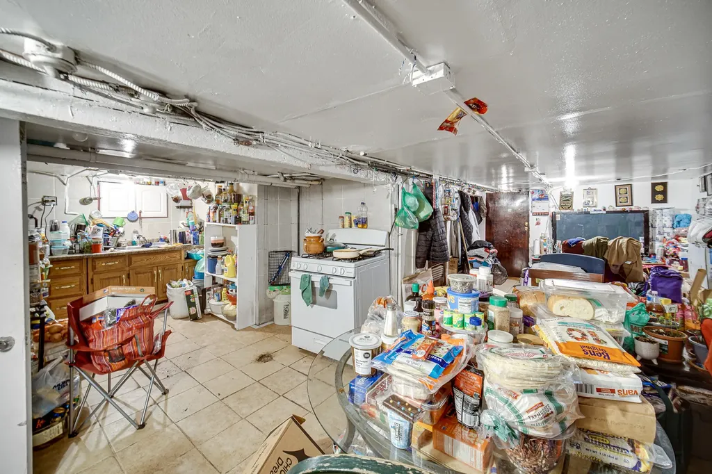 924 North Pulaski Avenue Chicago IL 60651