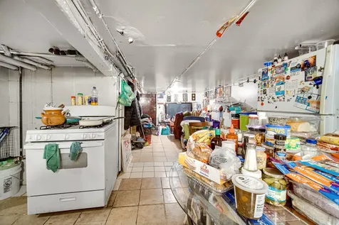 924 North Pulaski Avenue Chicago IL 60651
