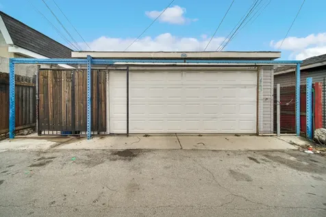 924 North Pulaski Avenue Chicago IL 60651