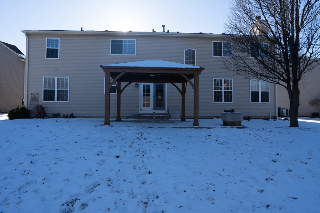 2458 Cushing Lane Aurora IL 60503